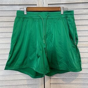 Lululemon Mens Stretch Satin Nylon Shorts 5” Size M